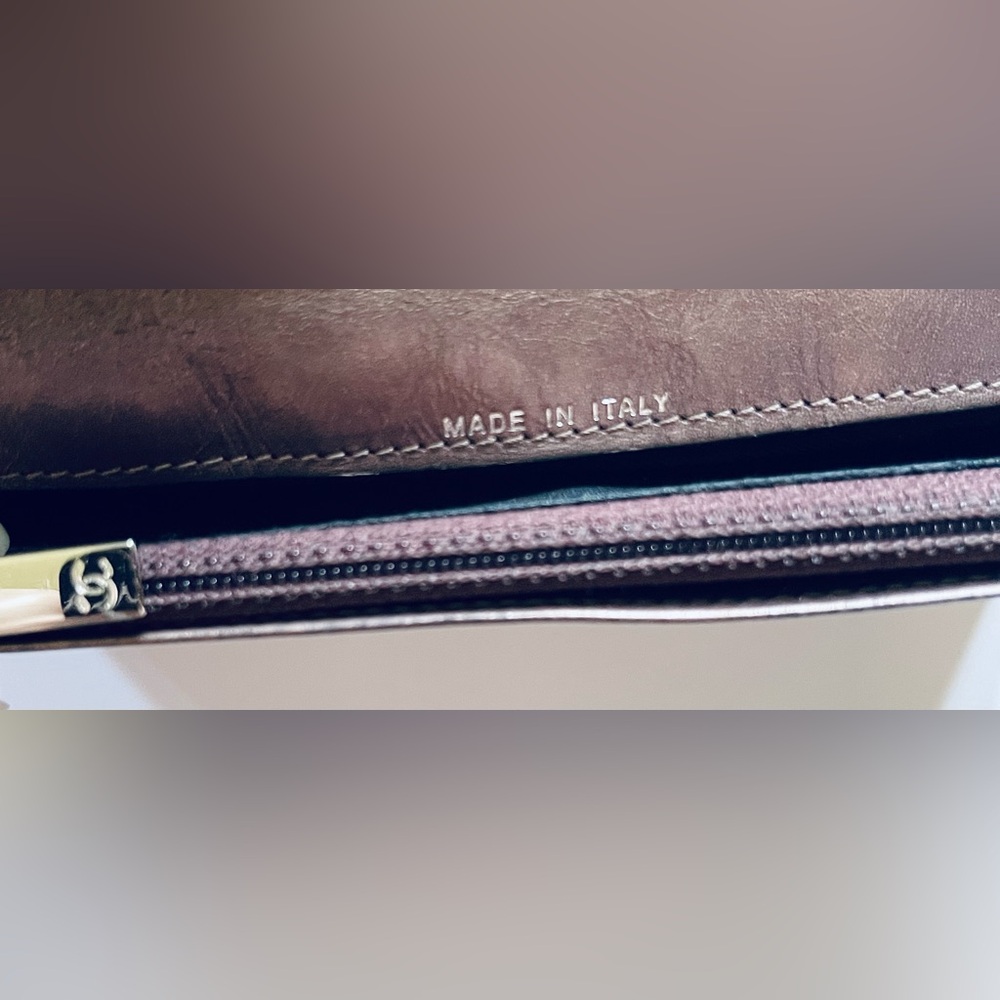 Authentic Chanel Black Leather Cambon Yen Wallet - Picture 10 of 11